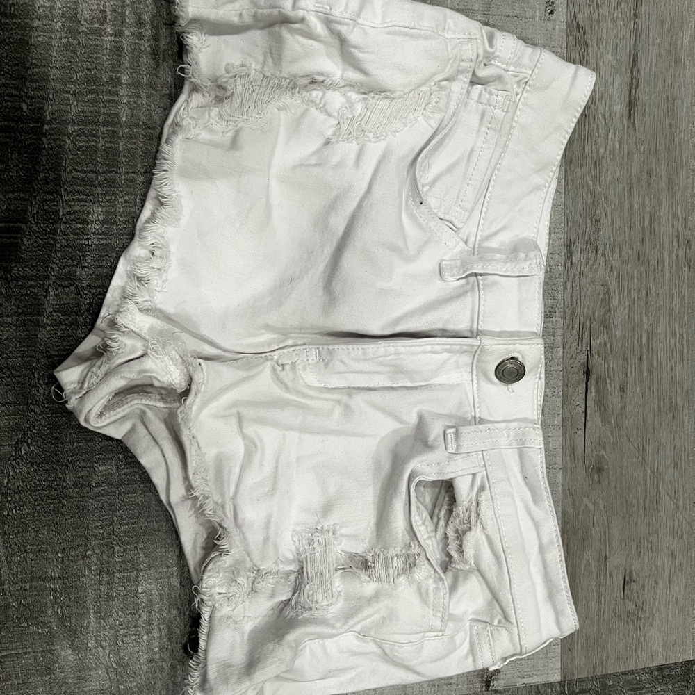White booty shorts!!!